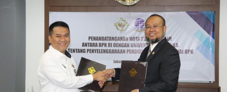 Tingkat Kualitas SDM, UT dan BPK RI Tanda Tangani MoU