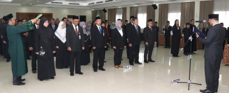 Pelantikan Pejabat dan Pelepasan Pegawai Purna Bakti di Lingkungan Universitas Terbuka